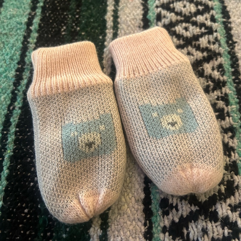 The north face baby mittens